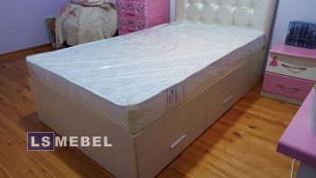 кровать №17