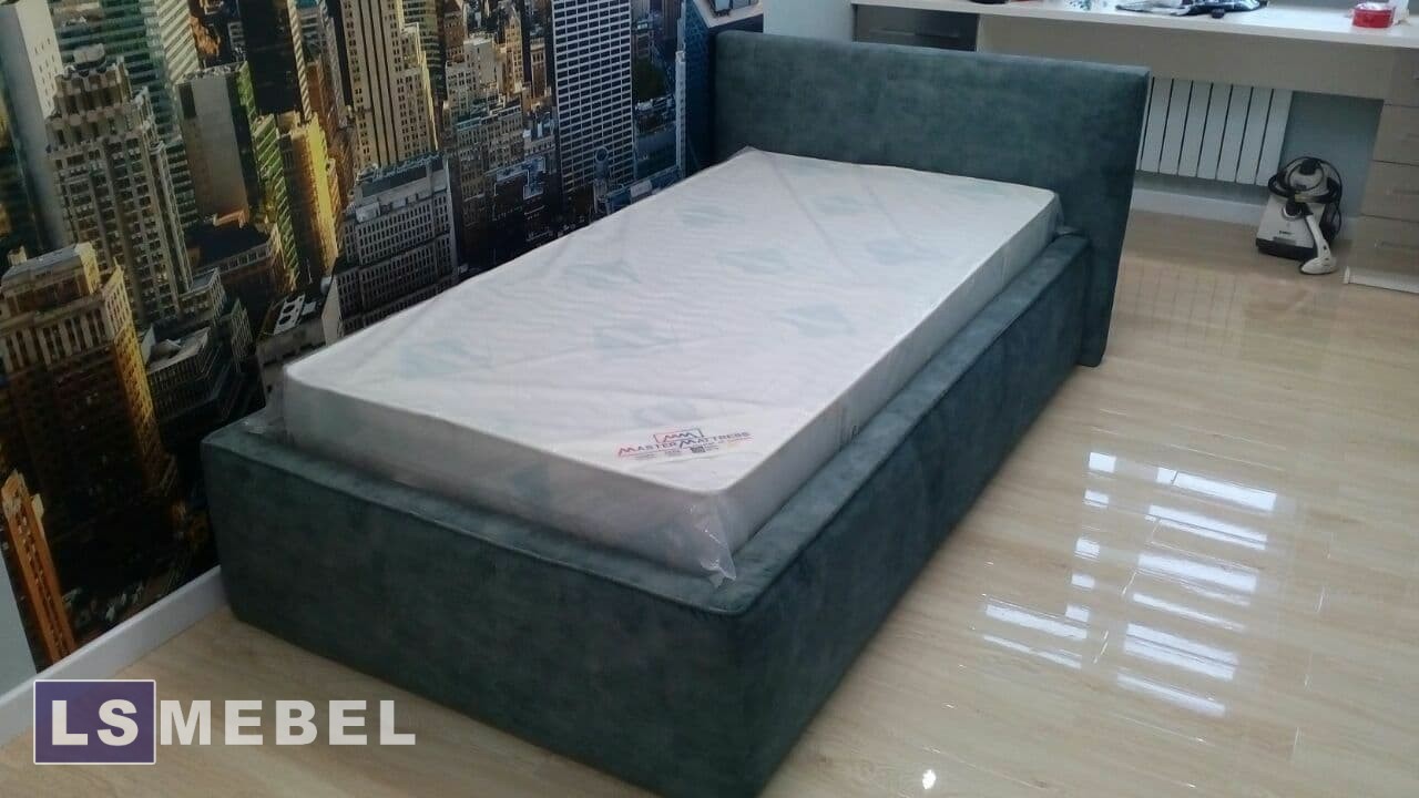 кровать №24